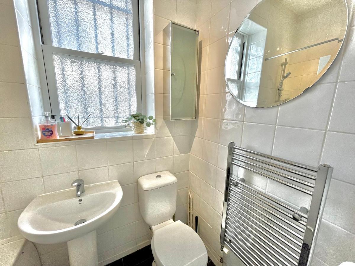Archway Station Big Bedroom Flat Londres Extérieur photo